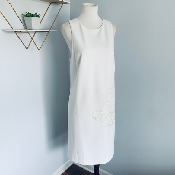 Betsey Johnson White Appliqué Crepe Dress, Size 14 - Picture 5 of 16